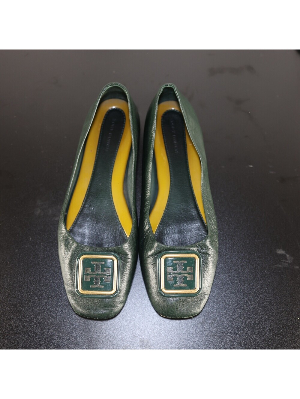 Tory Burch Women's Size 8.5 Green Leather Square Toe Logo Flats